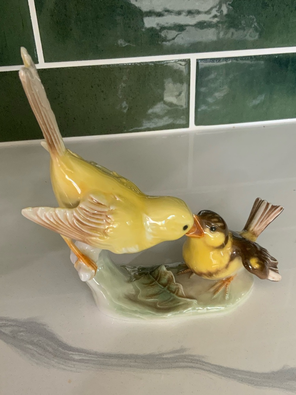 Goebel Yellow Bird Canary Feeding Baby Chick Figurine Lang 6 W Germany